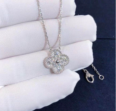 Van Cleef & Arpels Sweet Alhambra Pendant Necklace