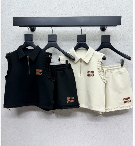 MiuMiu 2026 Vest Shirt and Casual Shorts Set Cotton 645479