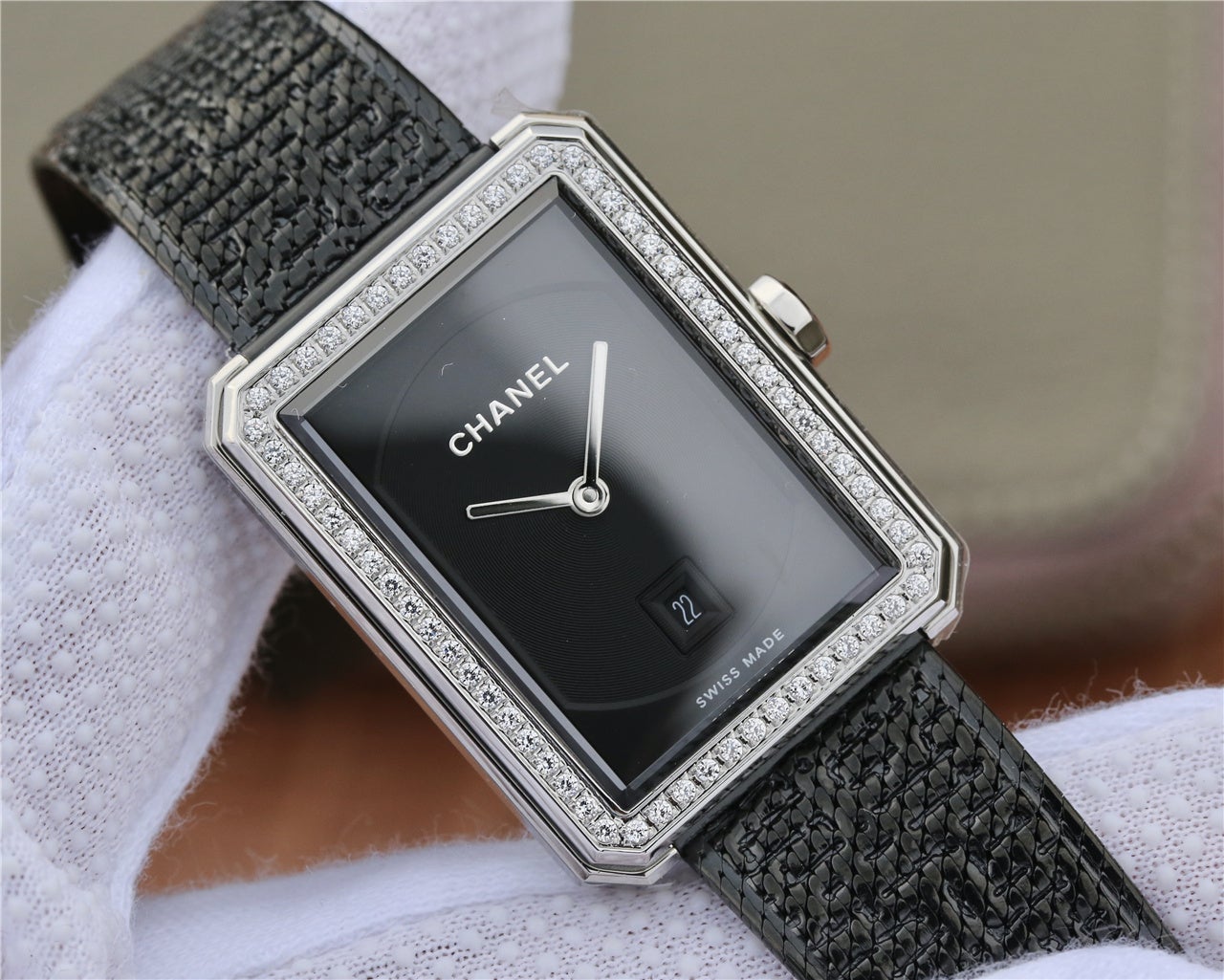 BOY-FRIEND DIAMOND BEZEL BLACK DIAL