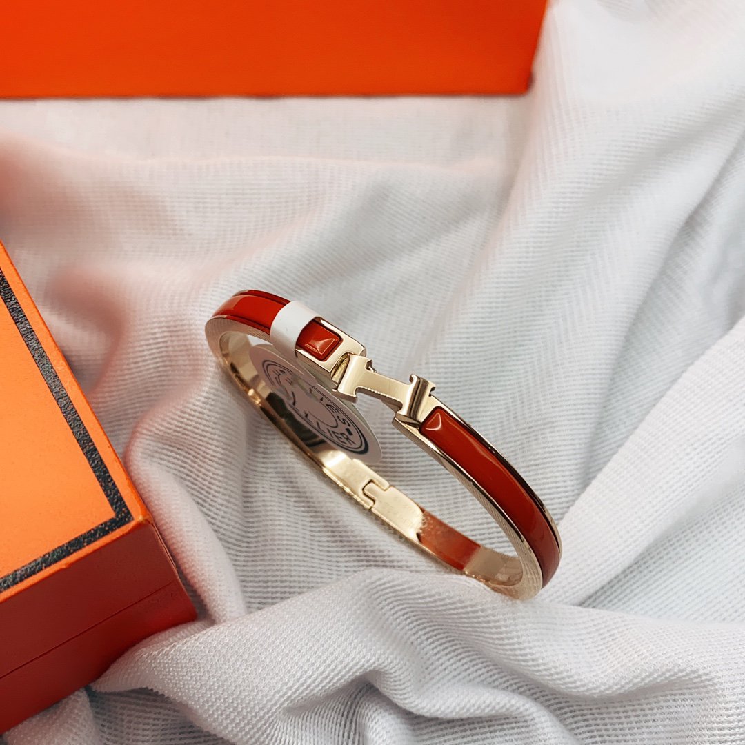 CLASSIC HM CLIC ORANGE 8MM ENAMEL BRACELET