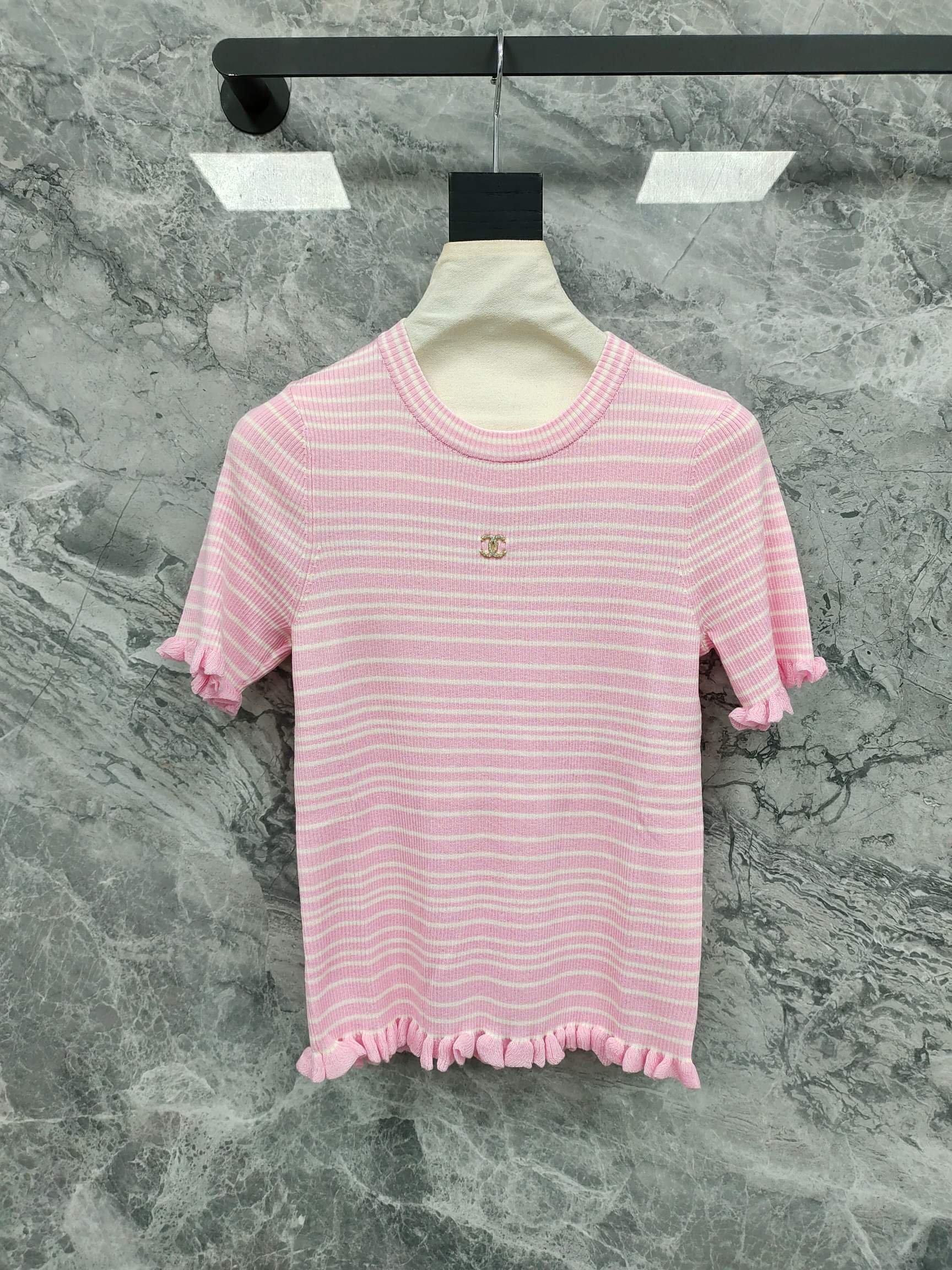 Chanel 2026 Two-tone Short-sleeved Shirt Wool 367635
