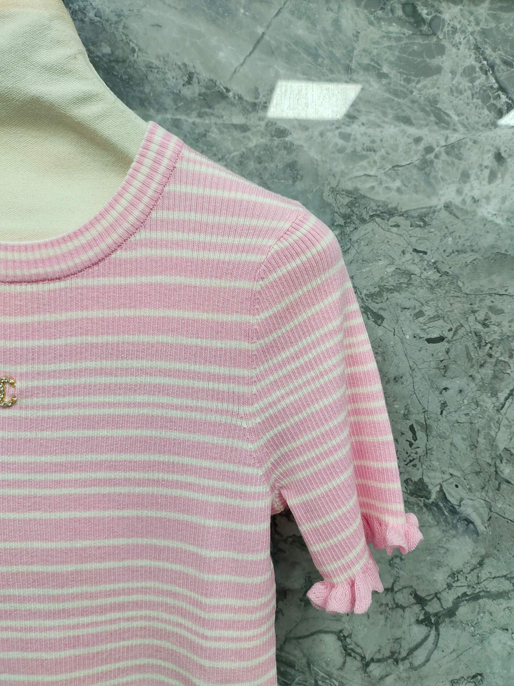 Chanel 2026 Two-tone Short-sleeved Shirt Wool 367635
