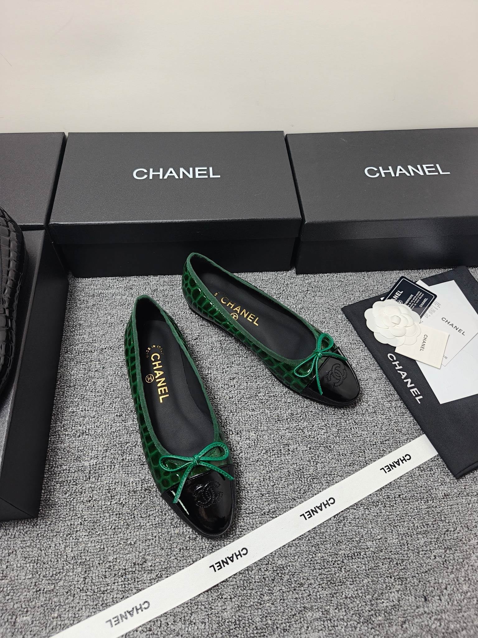 Chanel 2026 Crocodile Embossed Ballet Flat Glossy Calfskin 855991
