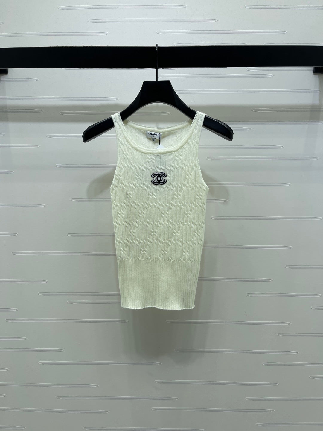 Chanel 2026 Cable Knit Crew Neck Camisole Wool Cashmere 355308