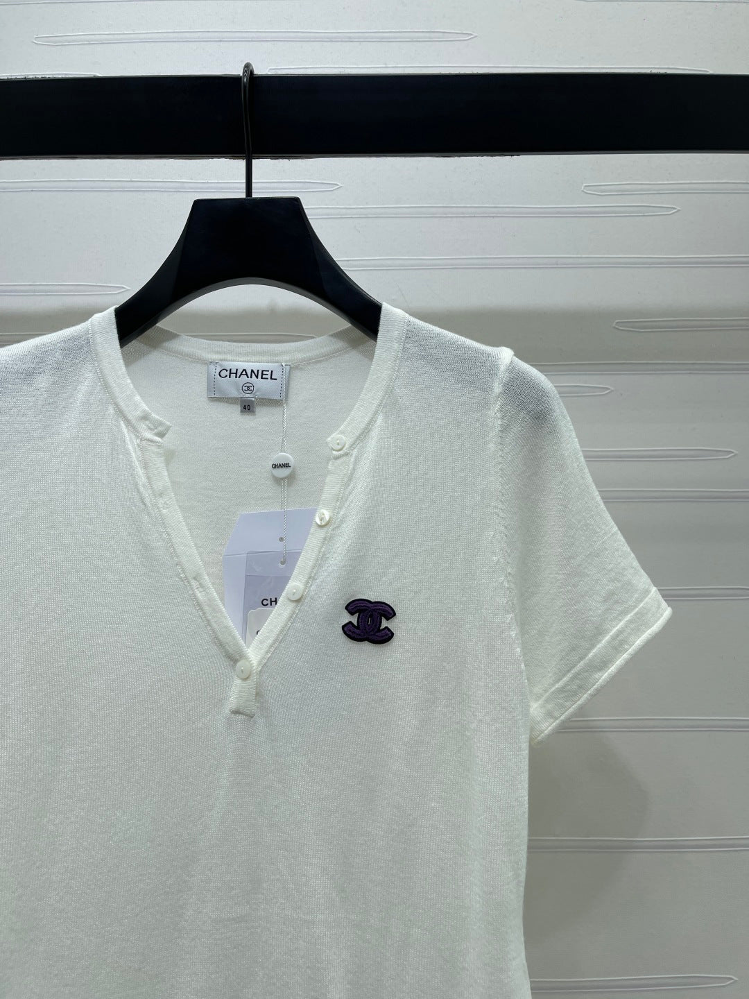 Chanel 2026 V-neck Short-sleeve Shirt Wool Cashmere
