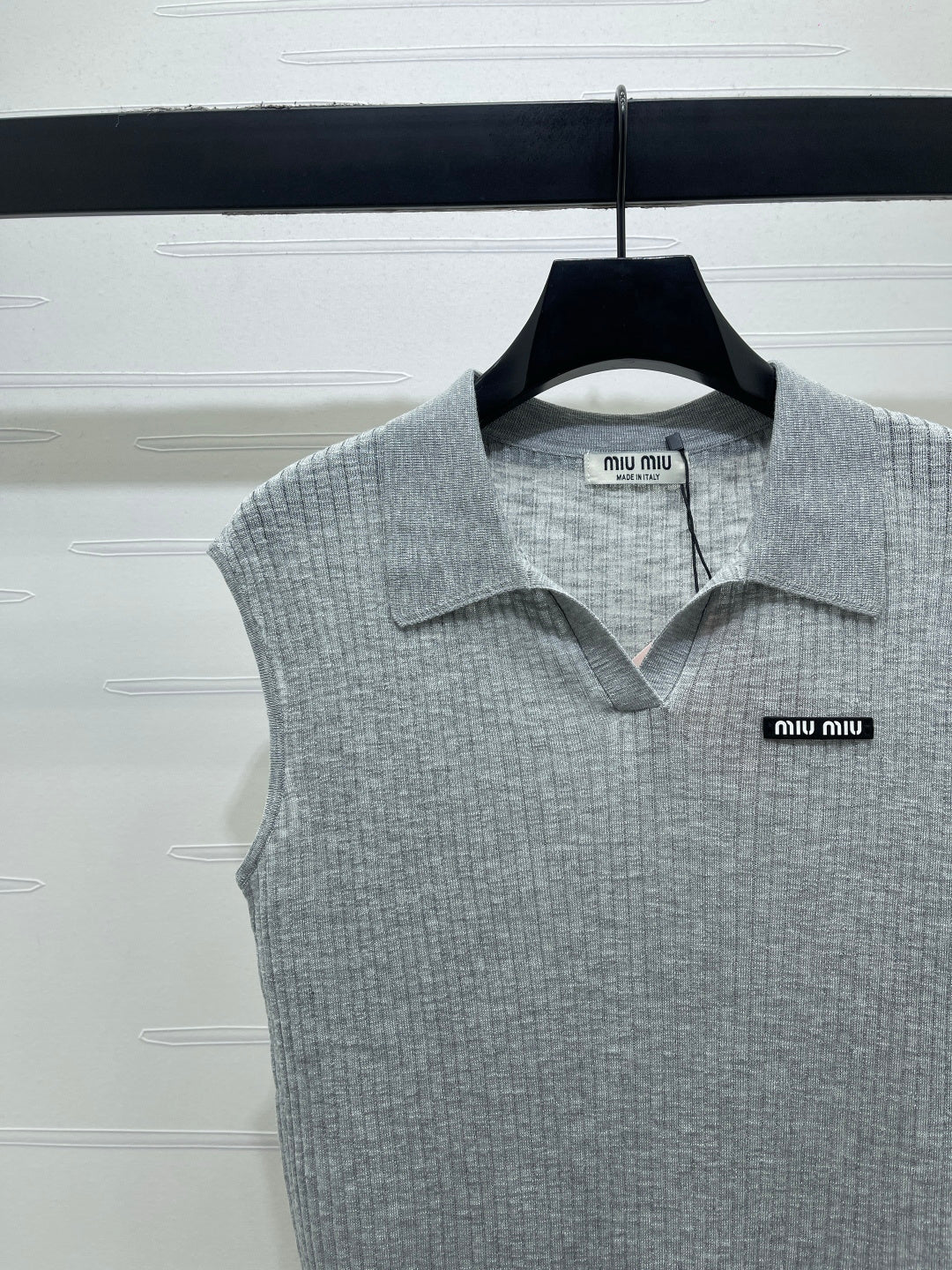 Miumiu 2026 Sleeveless Shirt White Gray Blue Pink Wool