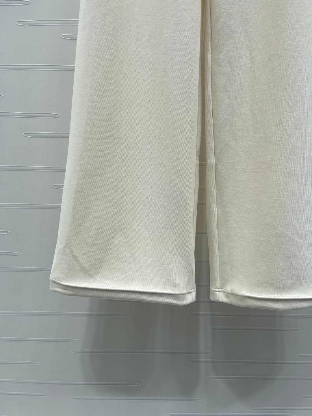 Chanel 2026 Wide-leg Sweatpant Cream and Navy Blue Tencel Cotton