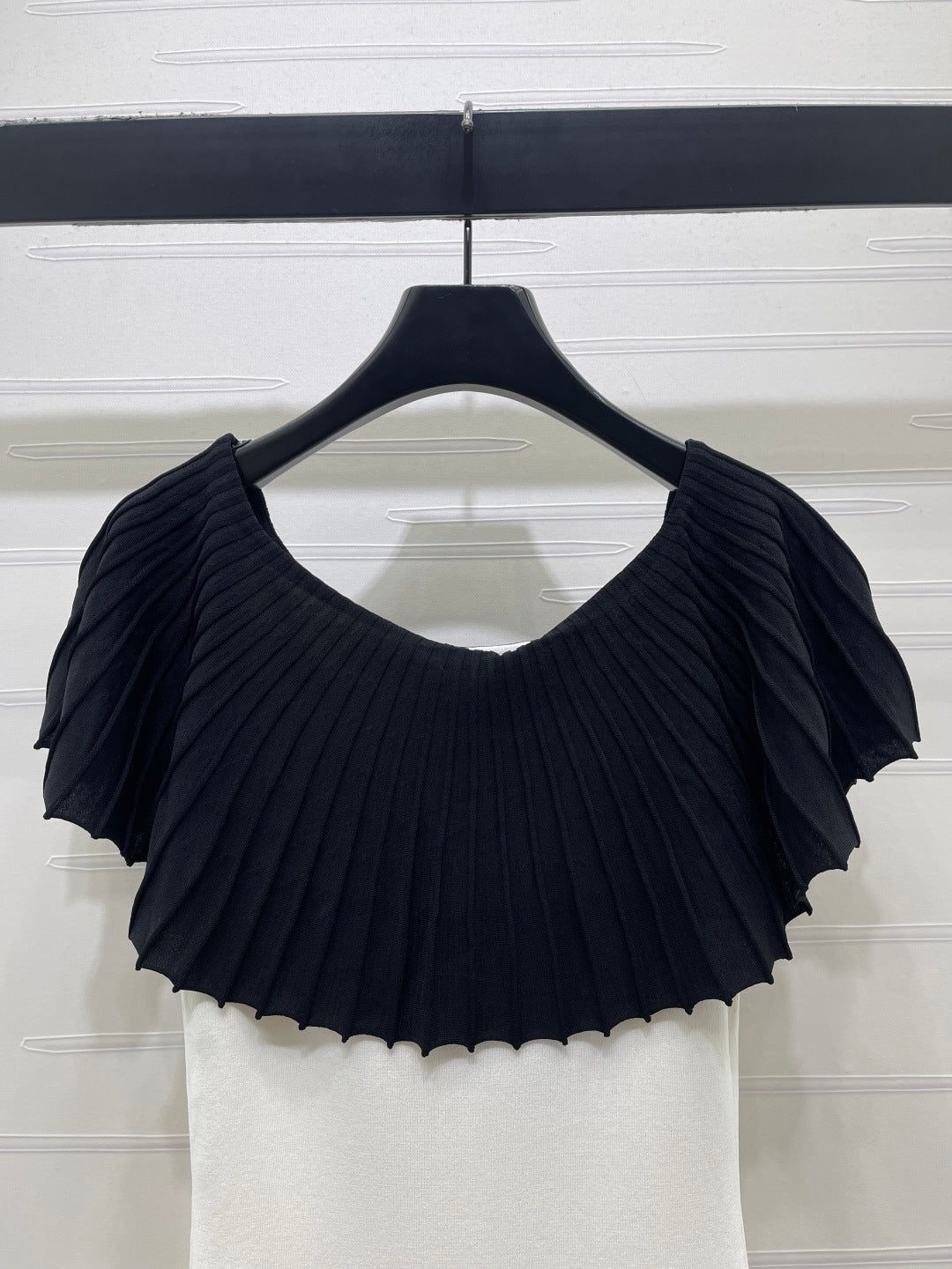 Chanel 2026  Pleated Collar Top Black and White Polyester Viscose
