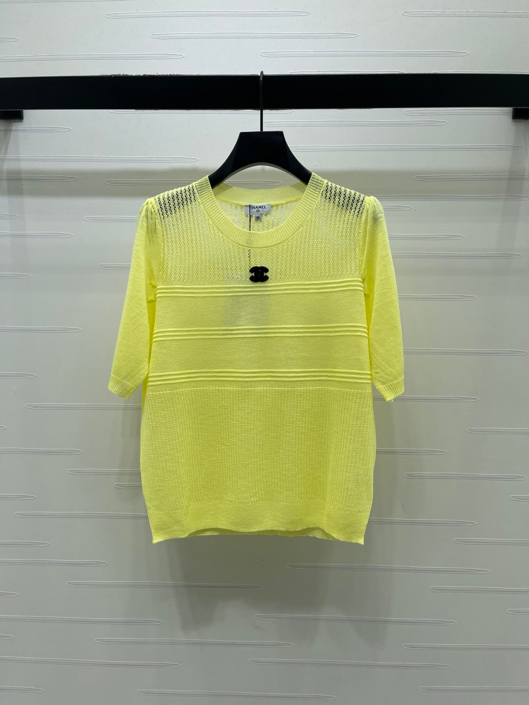 Chanel  2026 Hollow Short-sleeved Shirt Yellow and White Cotton