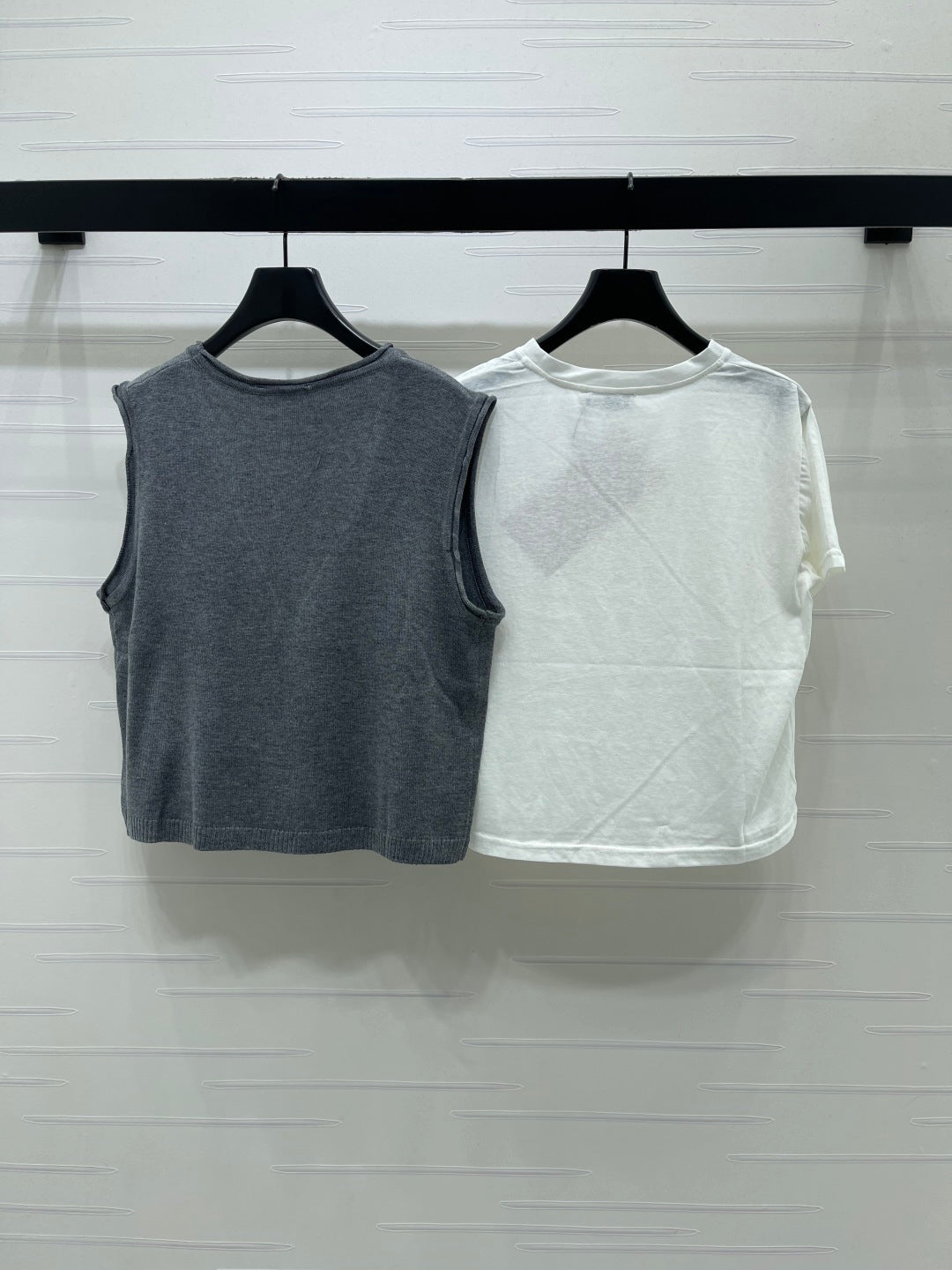 Miumiu 2026 V-neck Knitted Vest And  T-shirt Polyamide Wool