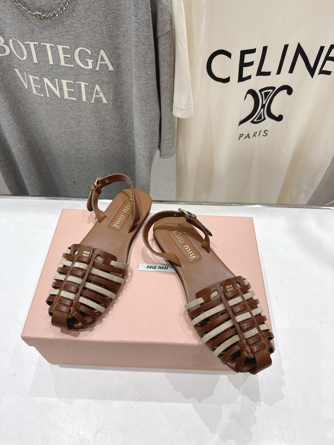 Miumiu 26ss Flat Sandals Woven Lambskin 713092