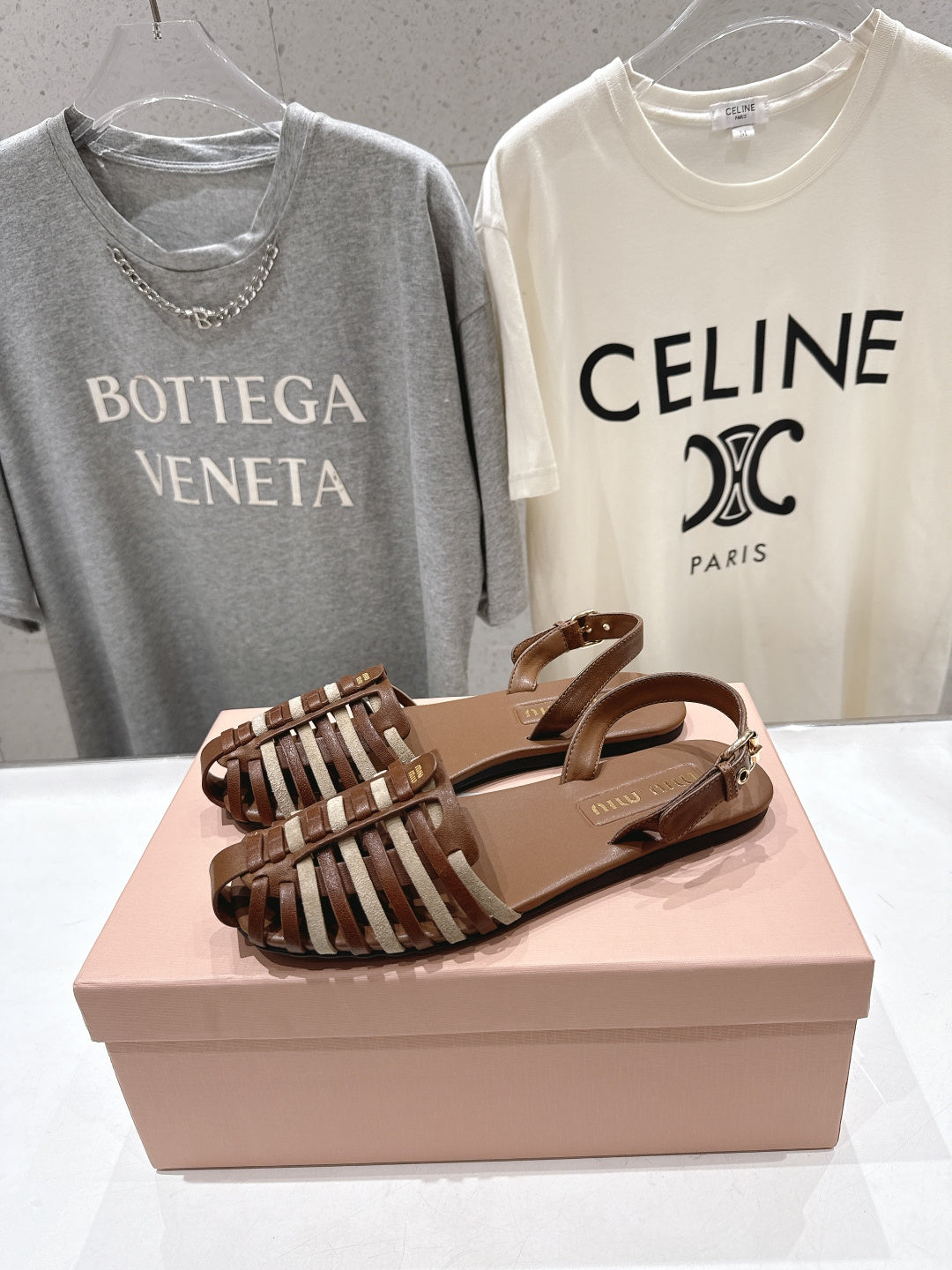 Miumiu 26ss Flat Sandals Woven Lambskin 713092