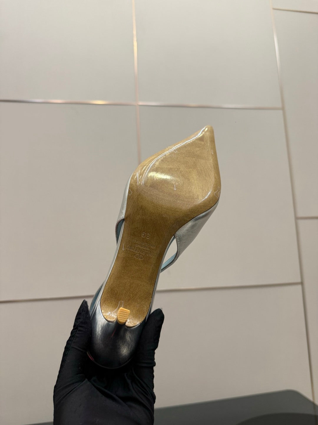 VT 26s Heart-Shaped Slingback 80 Blue Sheepskin