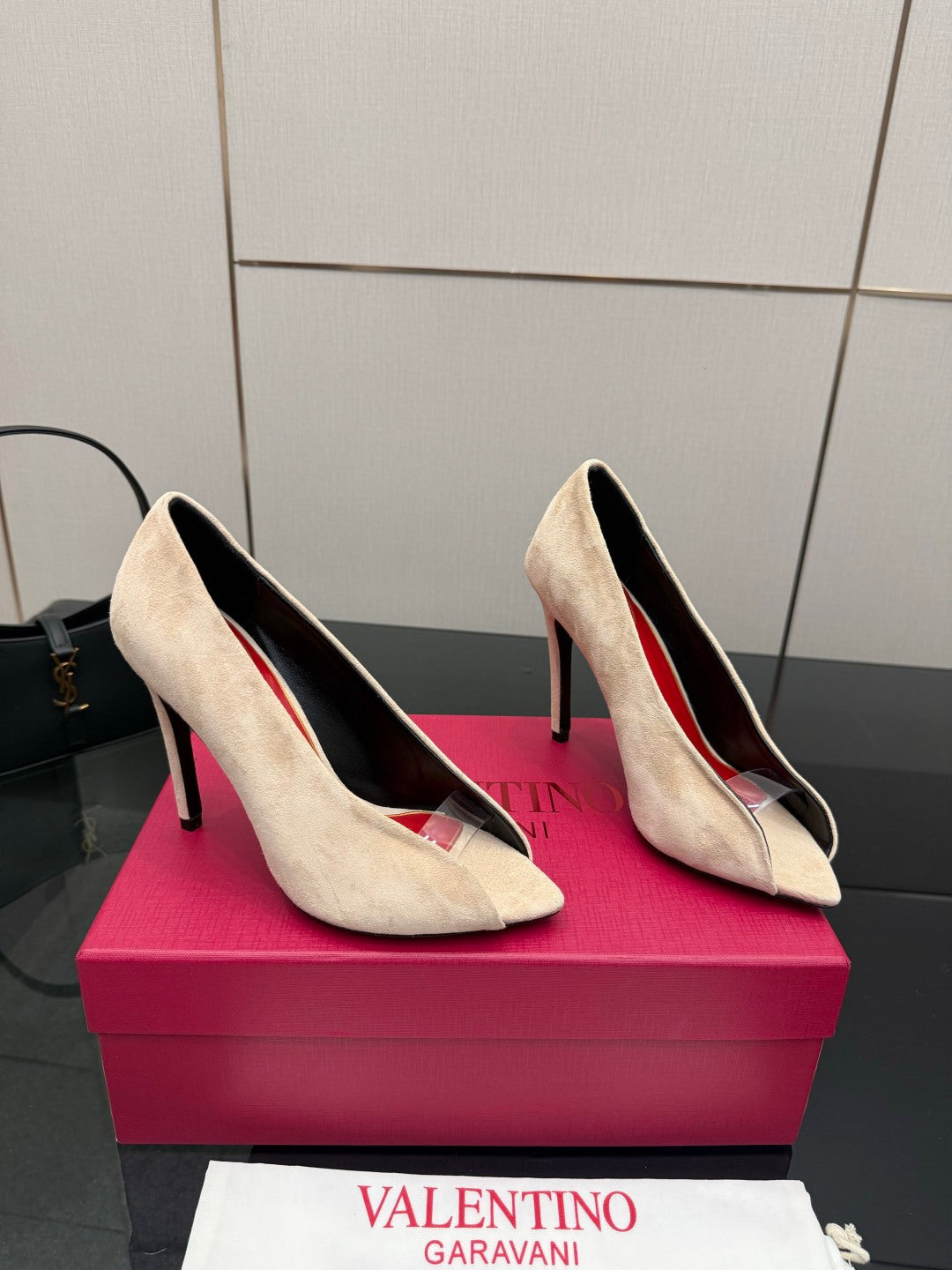 VT 26s High Heel Sandals 110 Suede Leather 725470