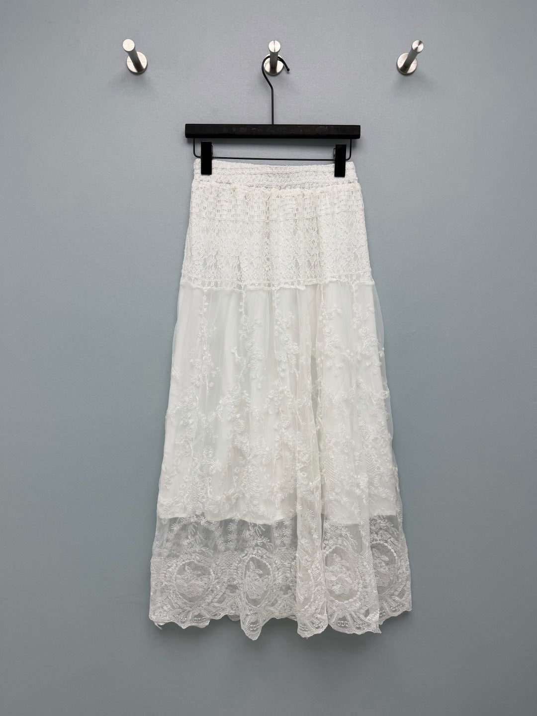 Chanel 2026 Lace Embroidery Midi Skirt Cotton 372978