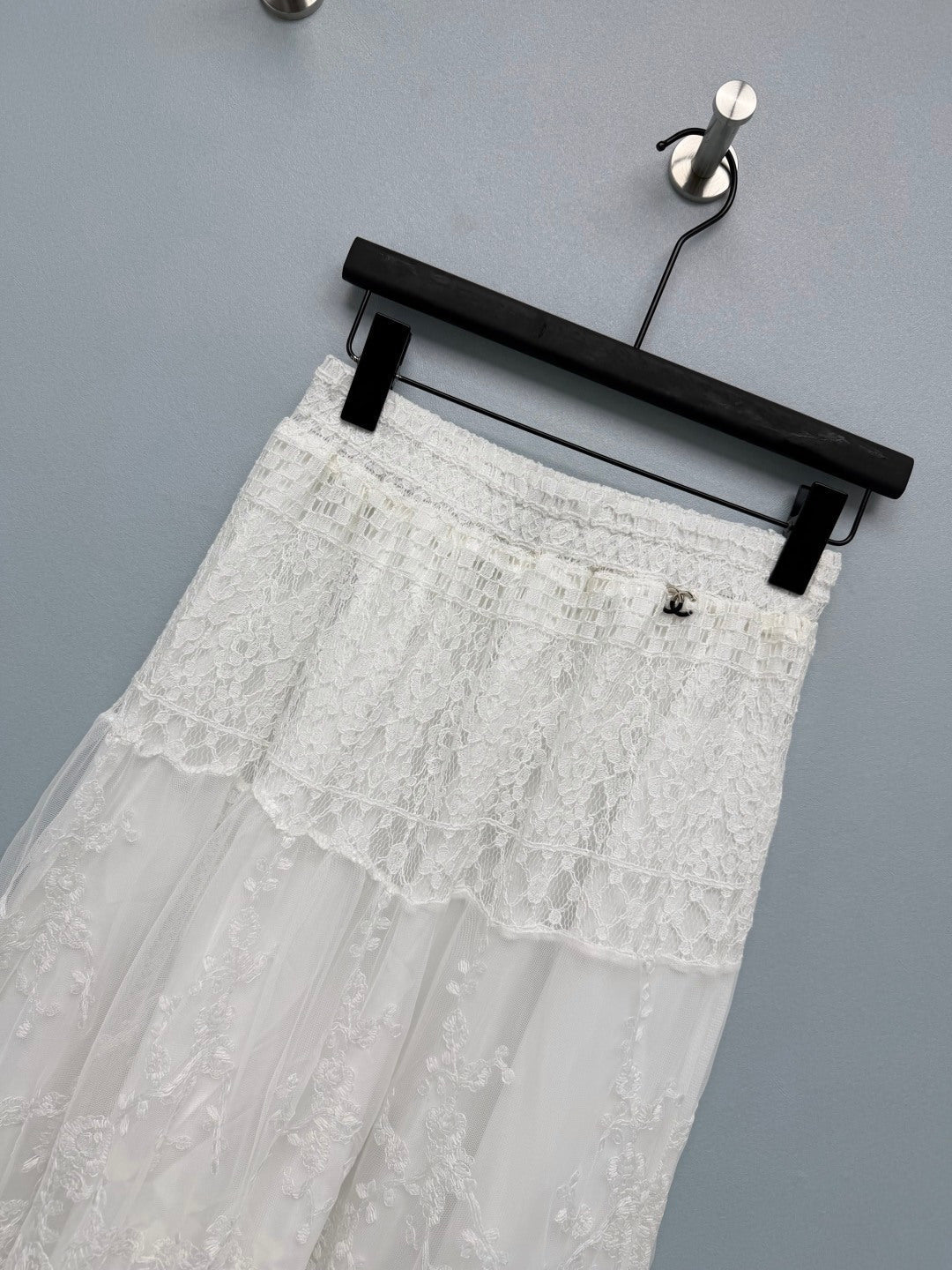 Chanel 2026 Lace Embroidery Midi Skirt Cotton 372978