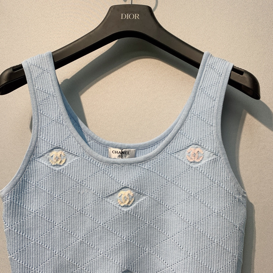 Chanel 2026 Quilted Knit Vest Wool Cashmere Tencel 316698