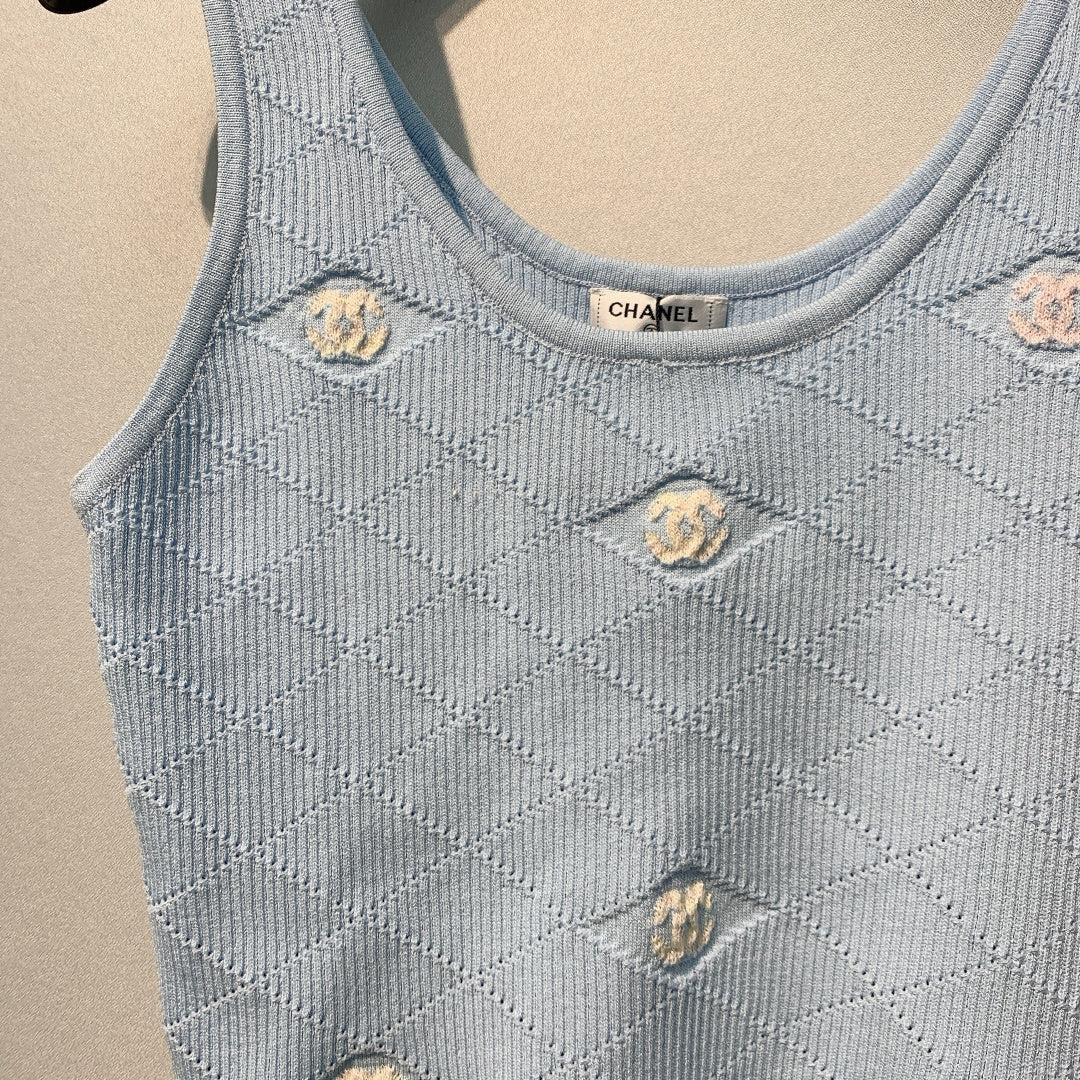 Chanel 2026 Quilted Knit Vest Wool Cashmere Tencel 316698