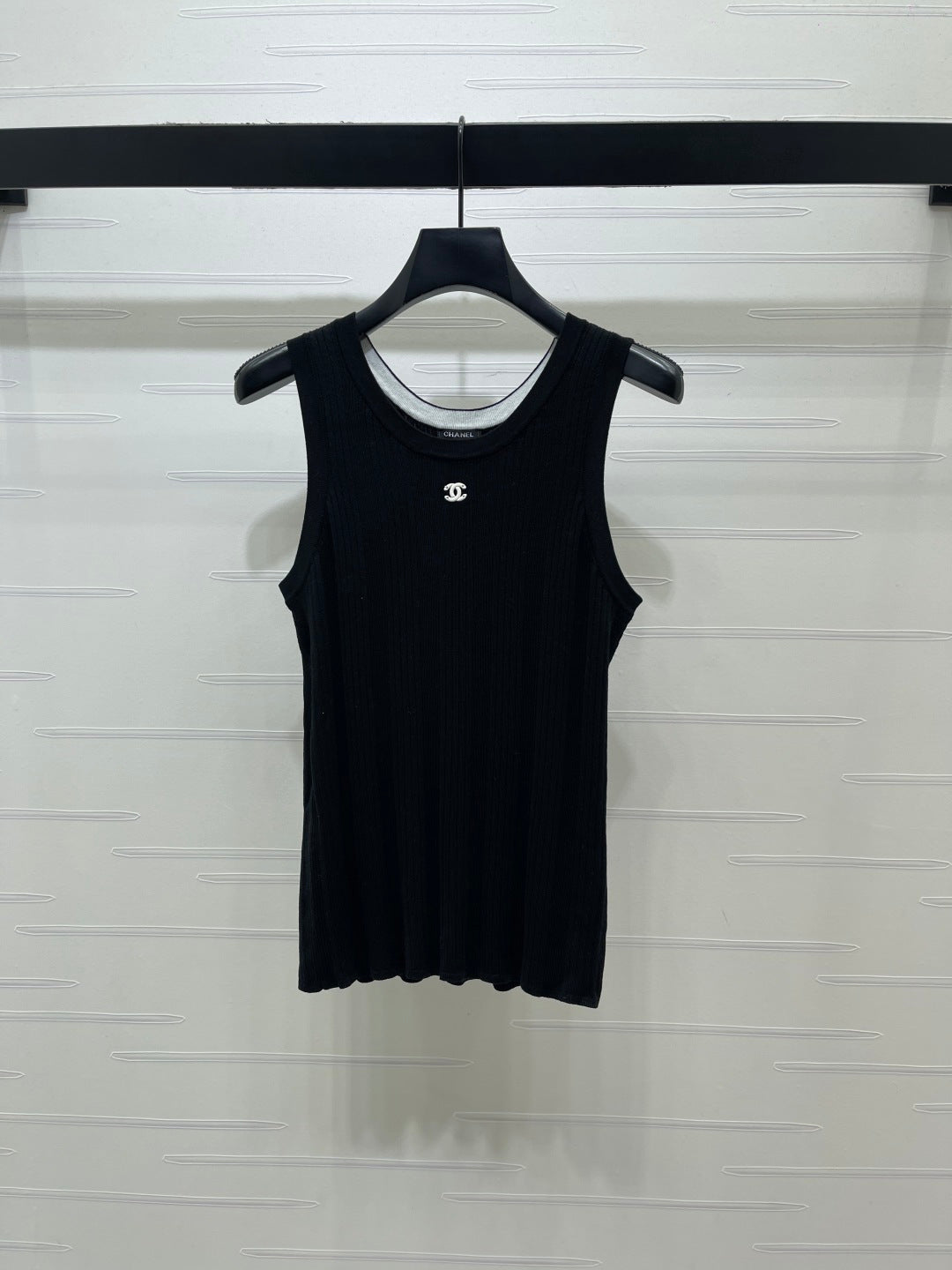 Chanel 2026 Vertical Ribbed Crew Neck Knit Vest Cotton 376040