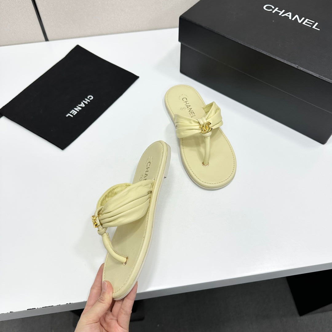 Chanel 2026 Thong Sandals Sheepskin 928636