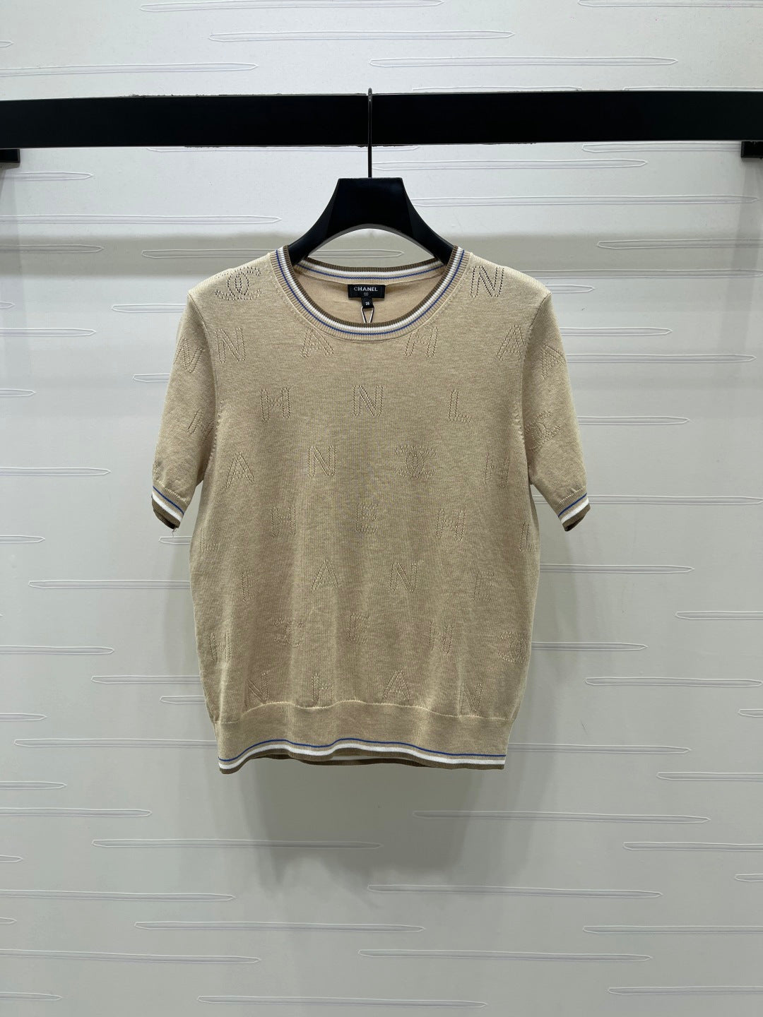 Chanel 2026 Hollow-out Knit Crew Neck Short-sleeved Top 380725