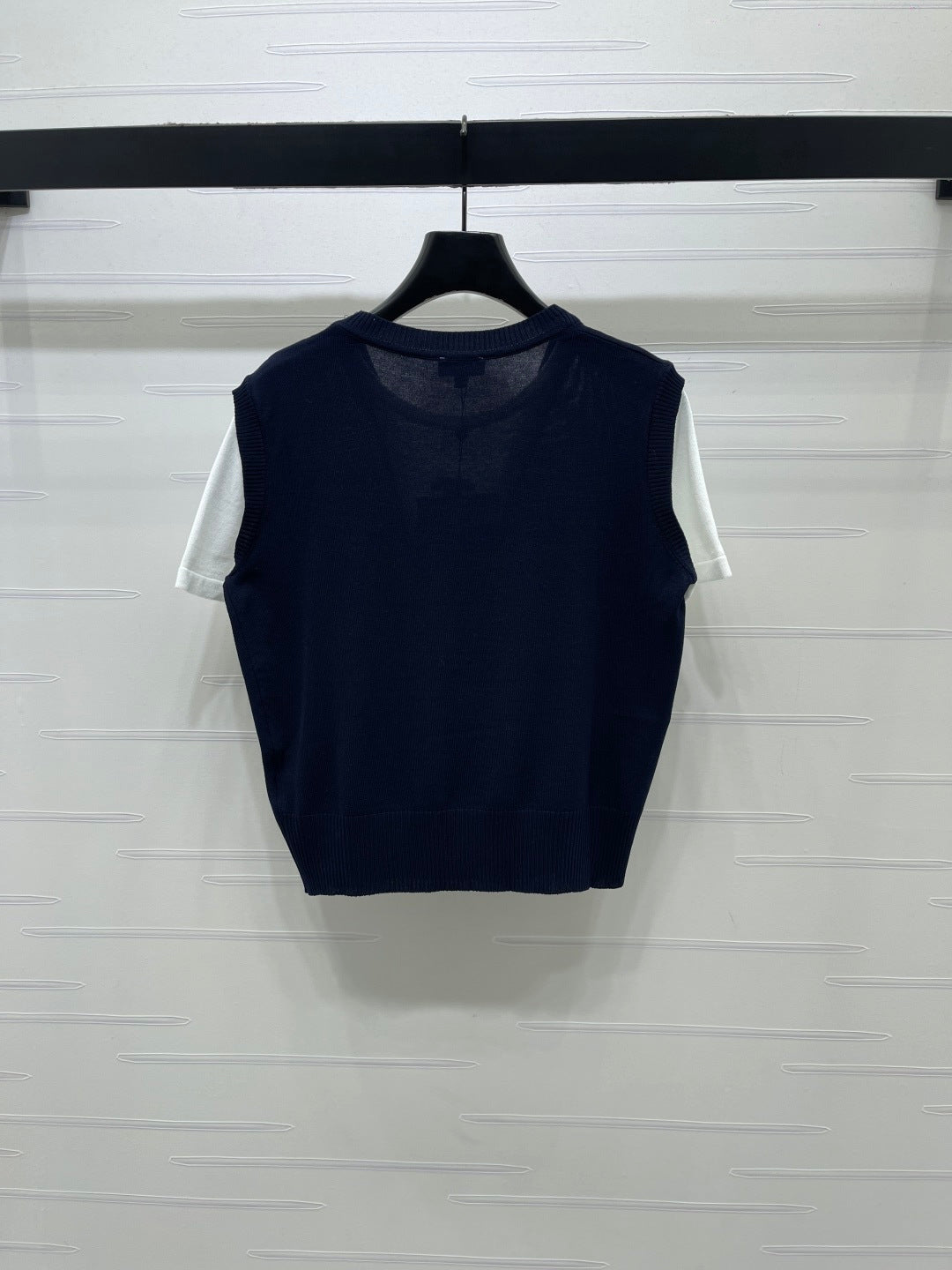 Chanel 2026 Faux Two-Piece Knitted Short-Sleeve Tencel Wool 393930