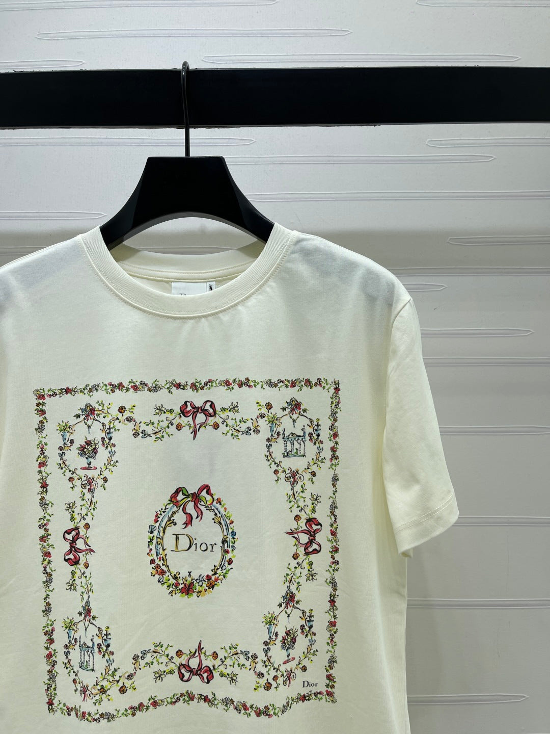 Dior 2026 Square Floral Embroidery Short-Sleeve T-Shirt Cotton 385378