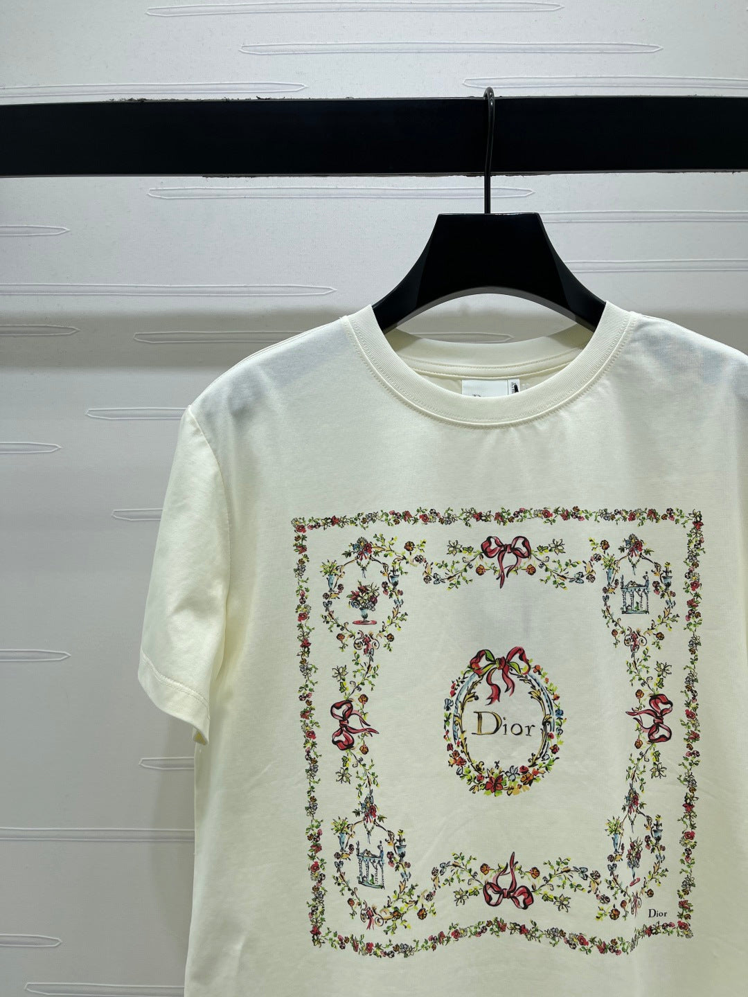Dior 2026 Square Floral Embroidery Short-Sleeve T-Shirt Cotton 385378