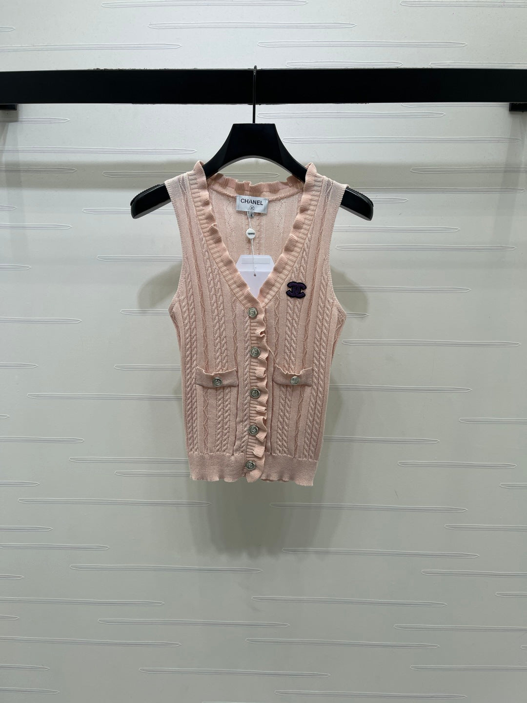 Chanel 2026 Ruffled Knit V-neck Vest Wool 395750