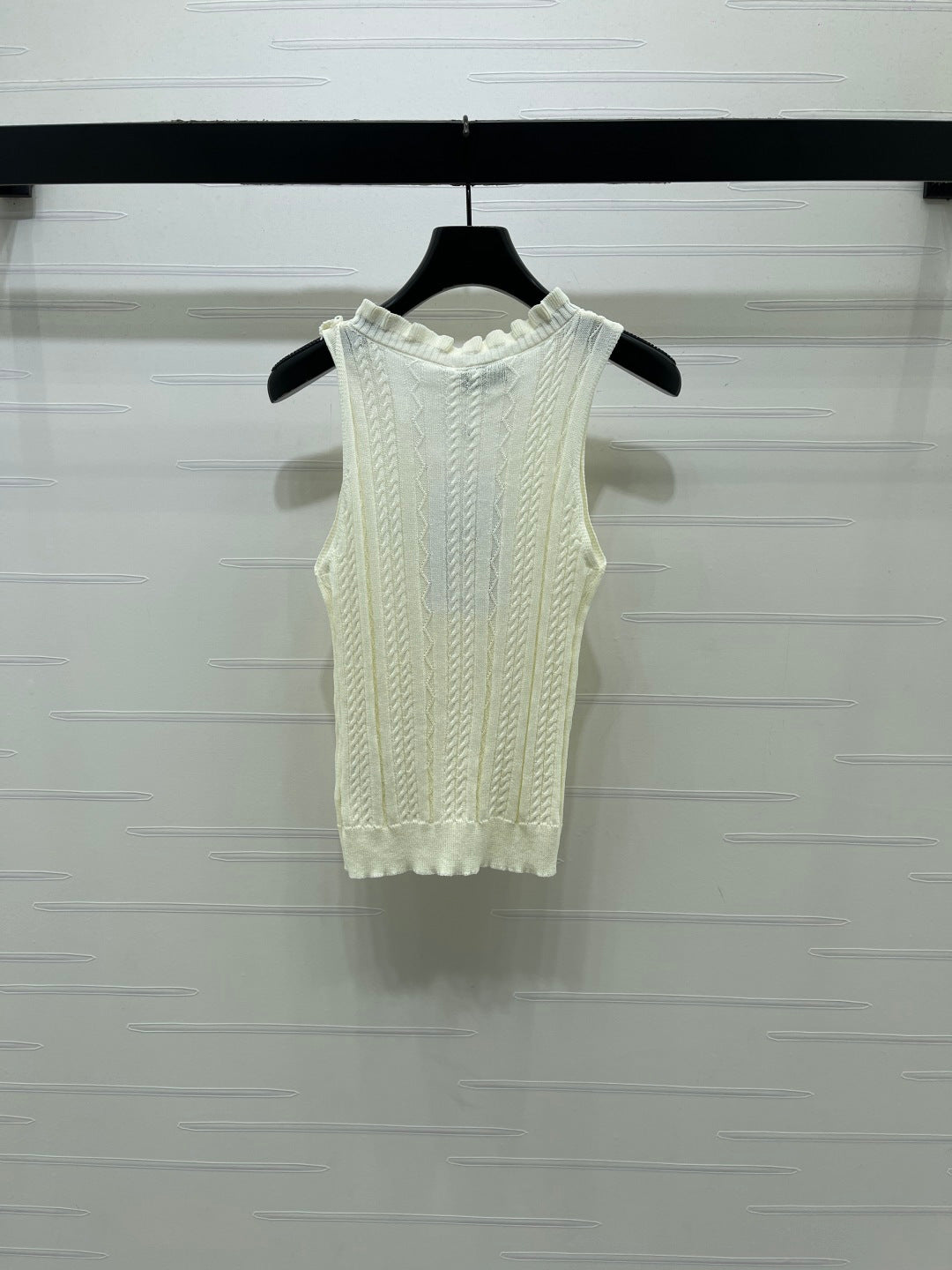 Chanel 2026 Ruffled Knit V-neck Vest Wool 395750