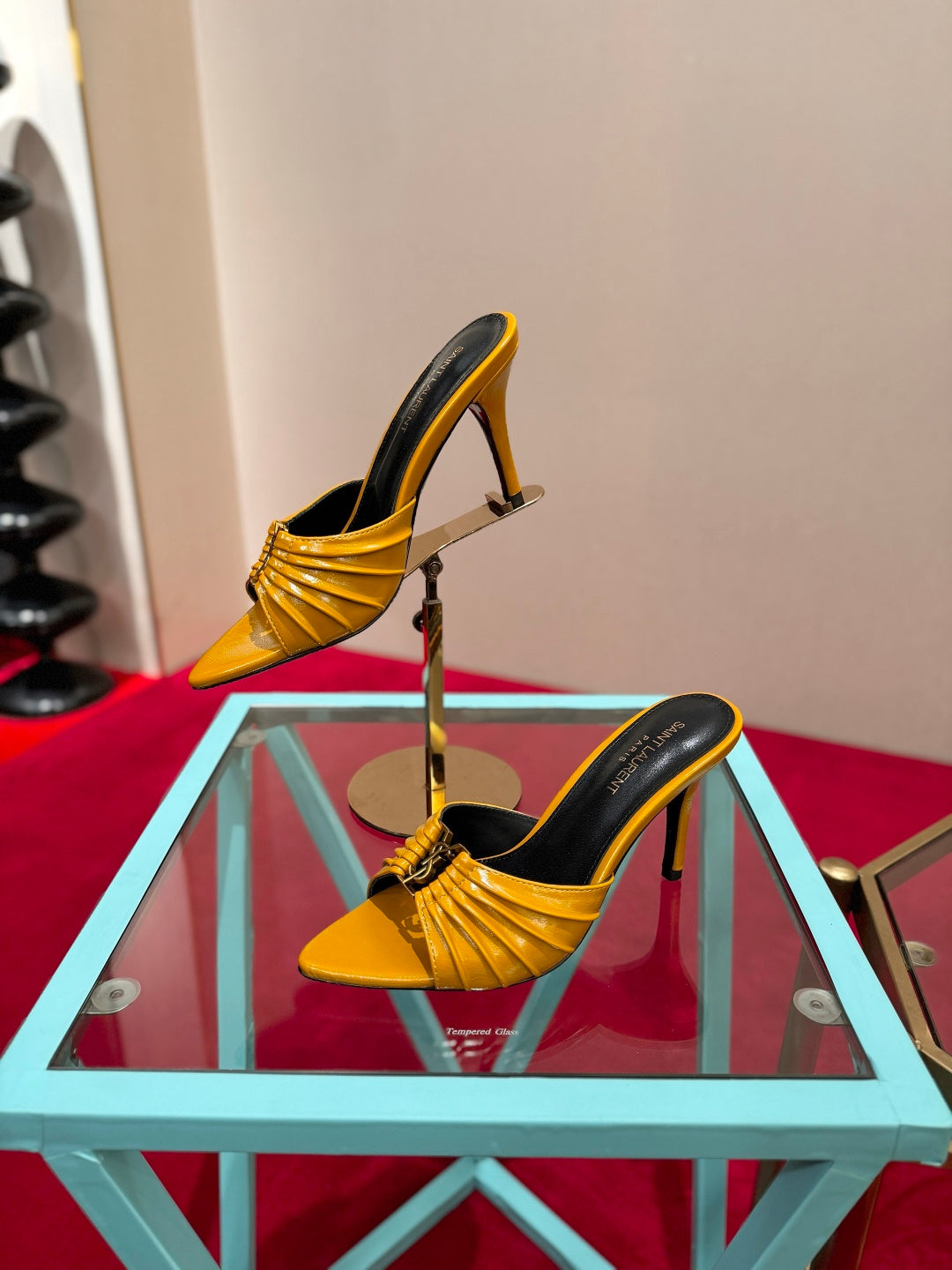 YSL 2026 Sandal Smooth Calfskin 925205