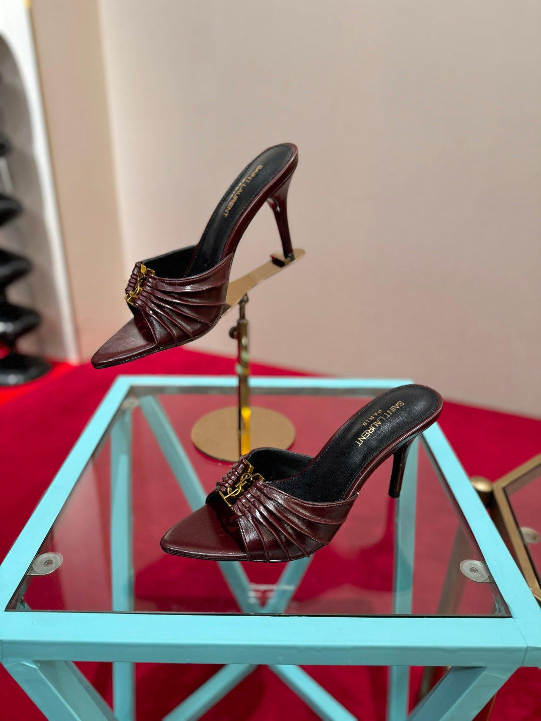 YSL 2026 Sandal Smooth Calfskin 925205