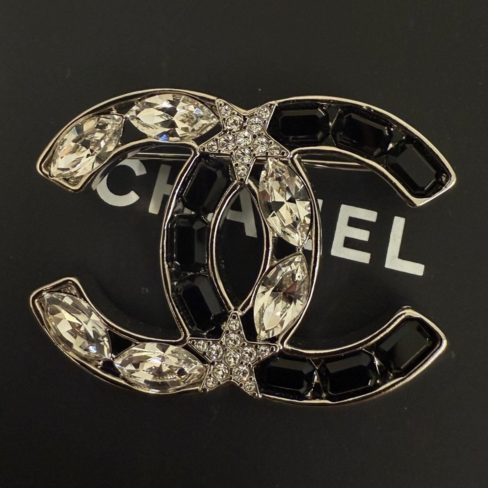 CC Brooch 156918