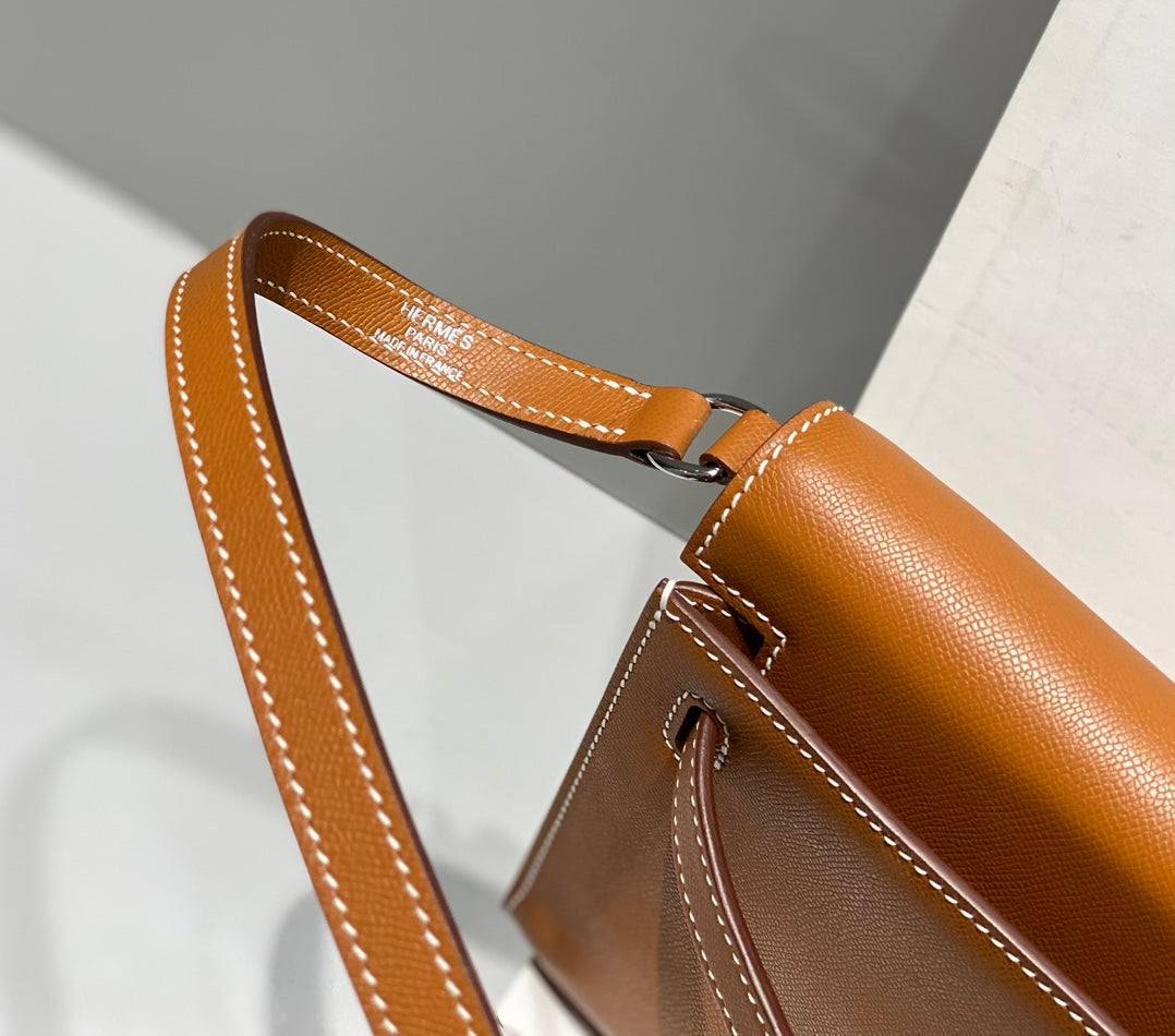 HM Kelly Elan 27cm Leather Shw