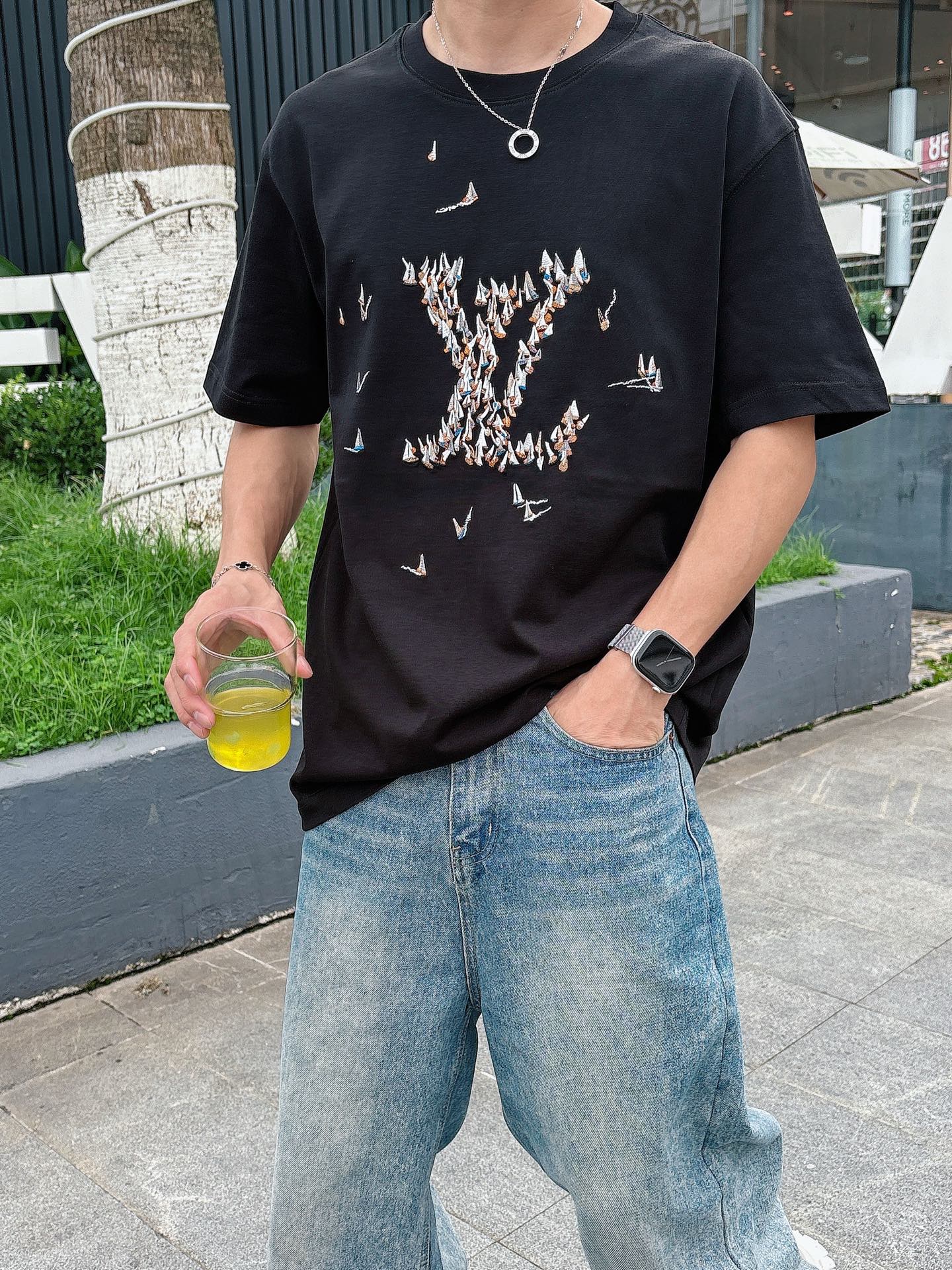 LV 26A Short-Sleeve T-Shirt Multicolor Cotton 406019