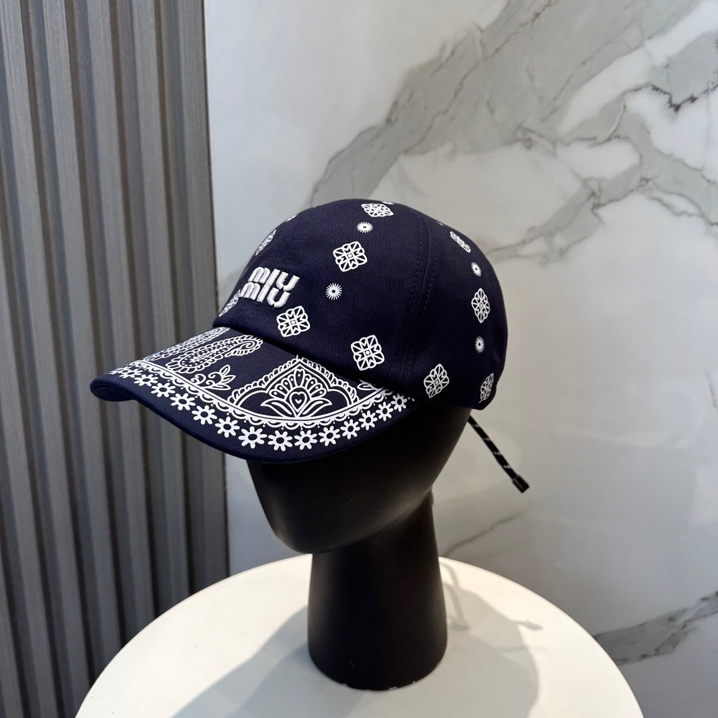 Miumiu Bandana Pattern And Embroidered Logo Hat 229398