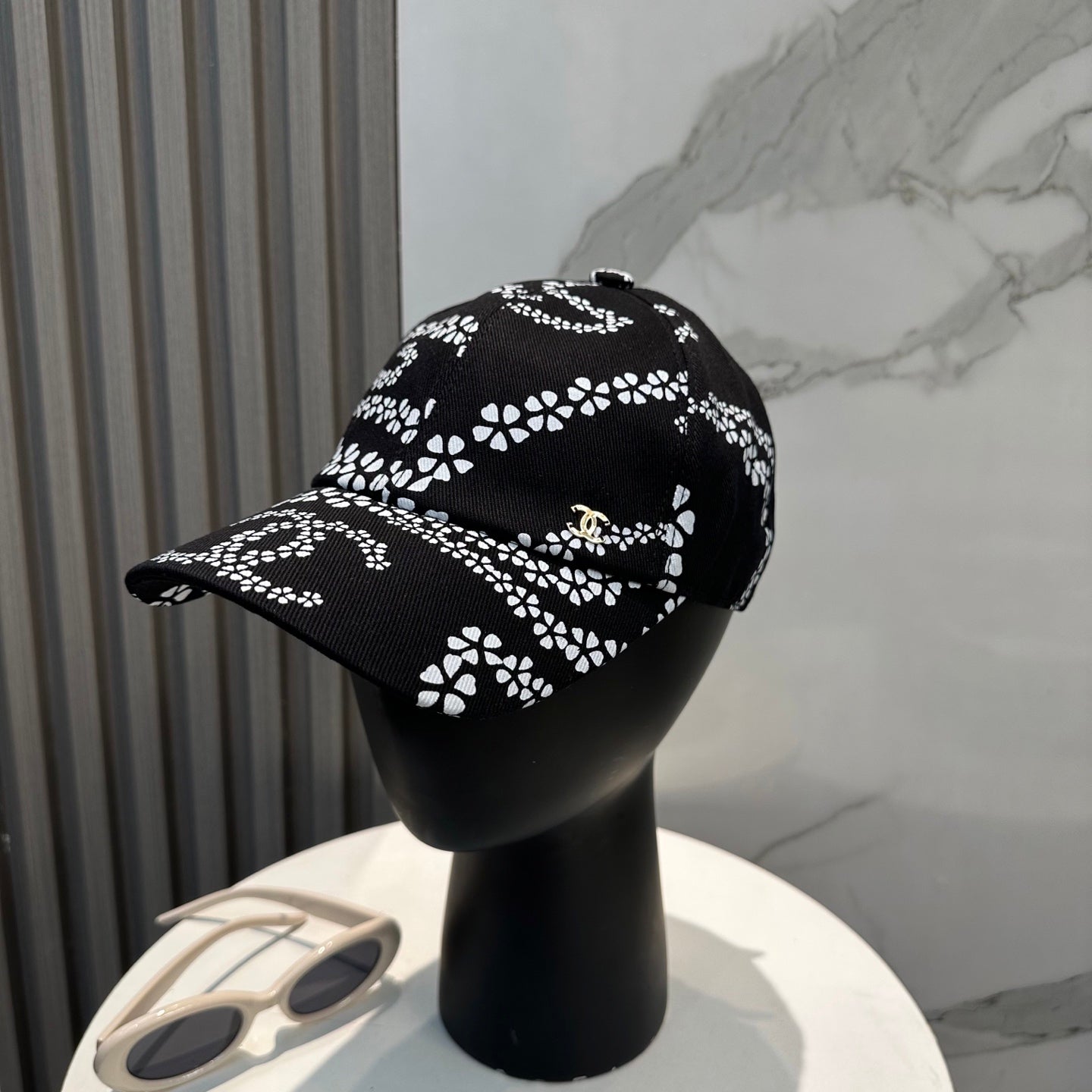 Chanel Baseball Cap With CC Logo And Floral Pattern Cotton 237368