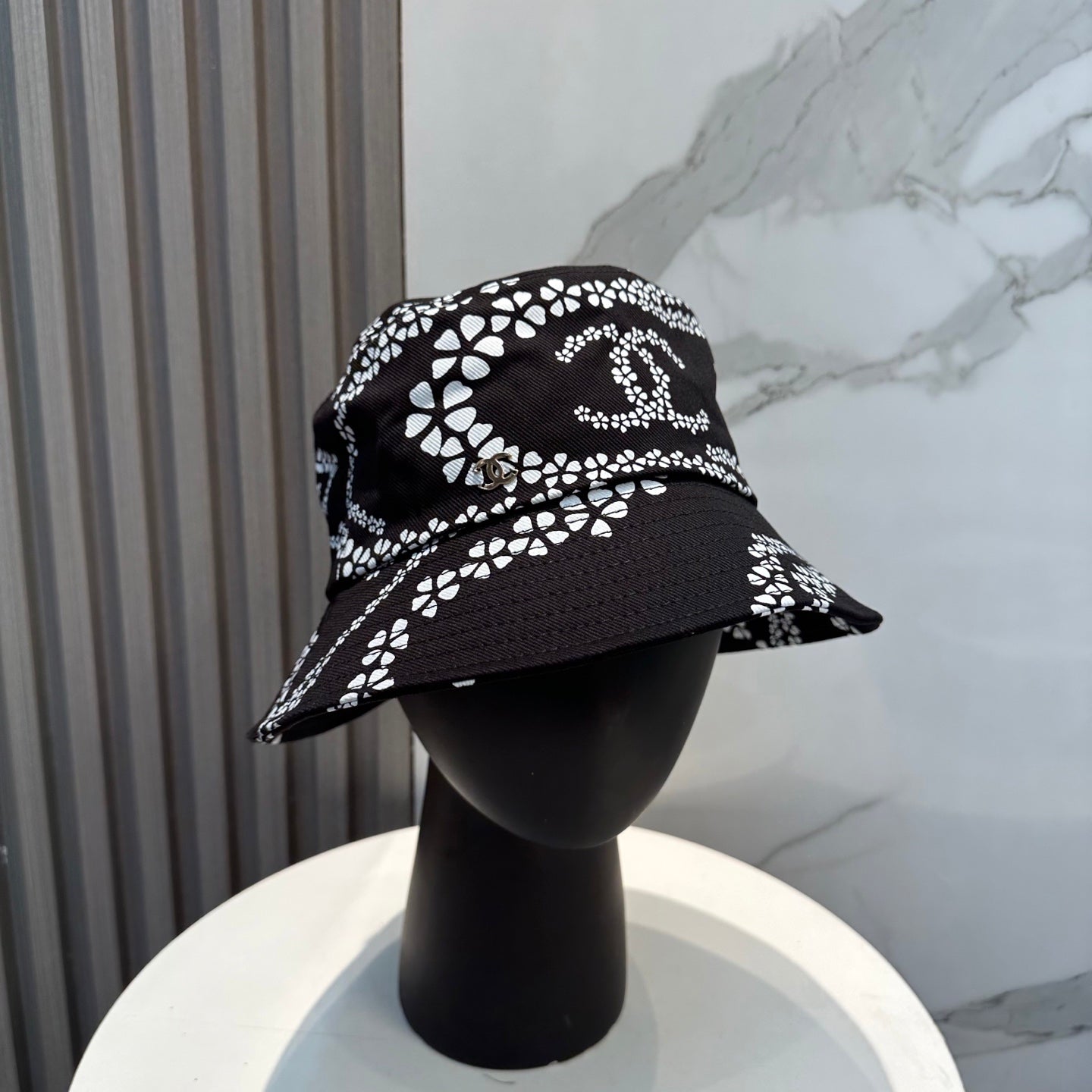 Chanel Bucket Hat With CC Logo And Floral Pattern Cotton 237371