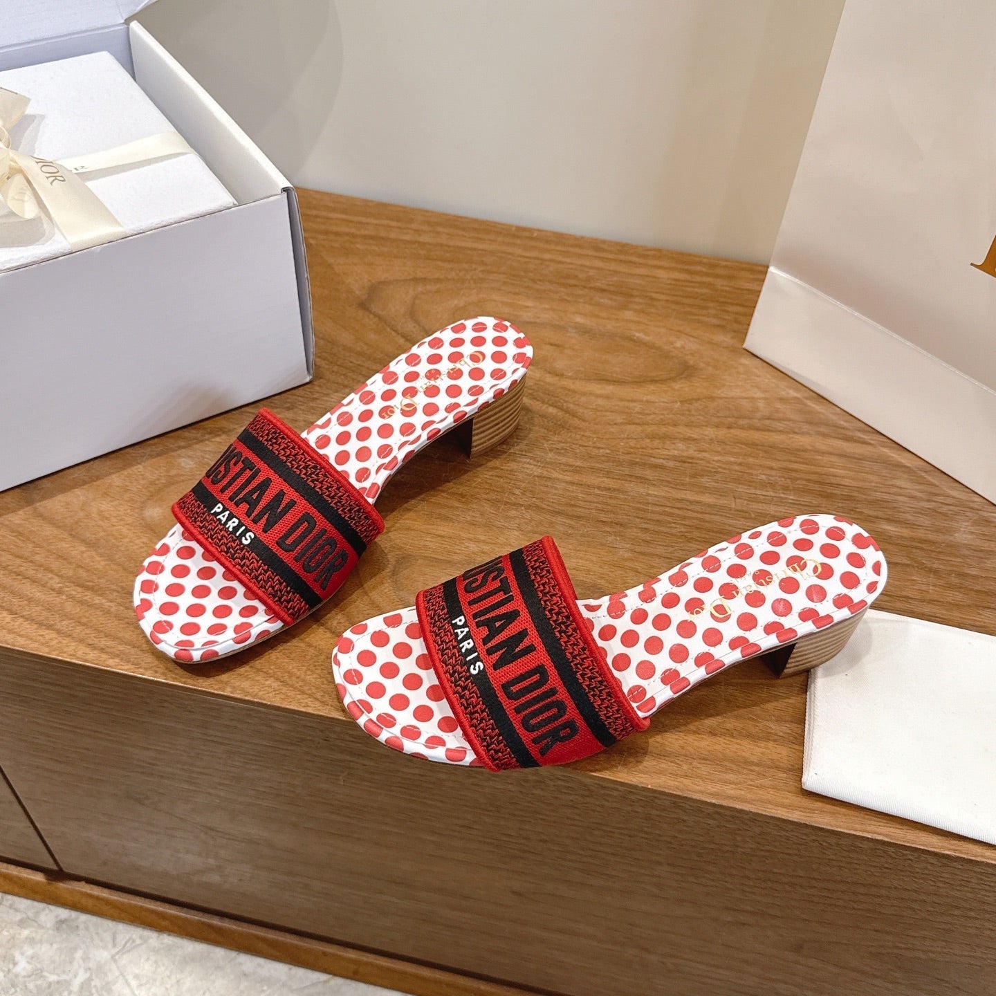 CD 26s Embroidered Sandals Canvas Cowhide 685577