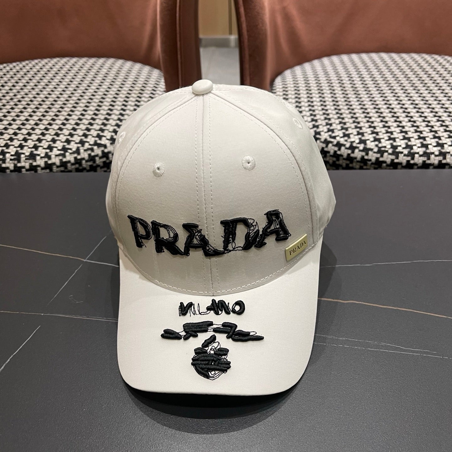 Prada Embroidered Logo Cap 221128