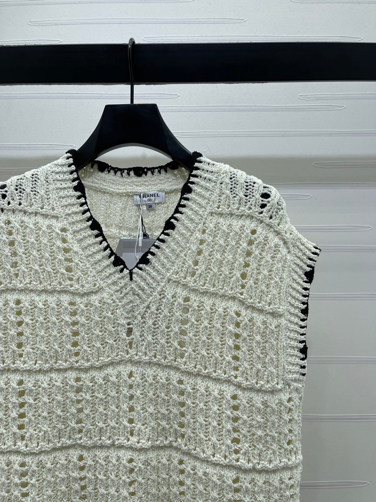 Chanel 2026 V-Neck Knit Vest Black and White Cotton Polyamide
