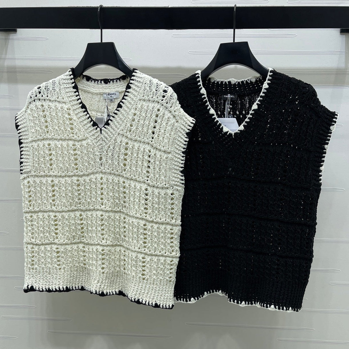 Chanel 2026 V-Neck Knit Vest Black and White Cotton Polyamide