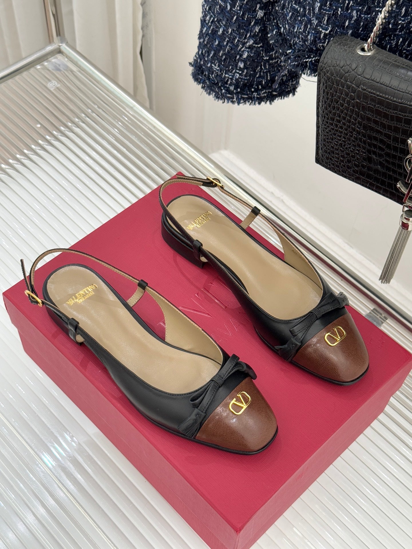 VT 26s Slingback Flat Sheepskin Gold Buckle 702242