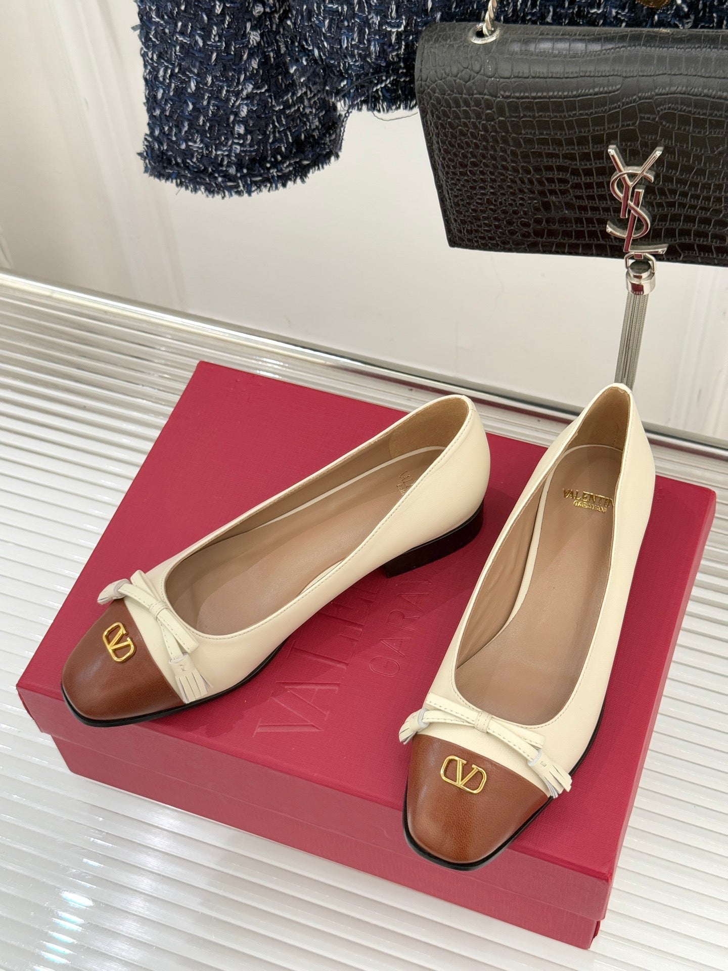 VT 26s Ballet Flat Sheepskin Gold Buckle 702251