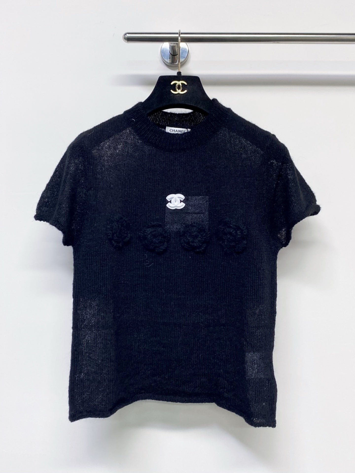 Chanel 2026 Floral Short Sleeve T-shirt Black and Beige Wool