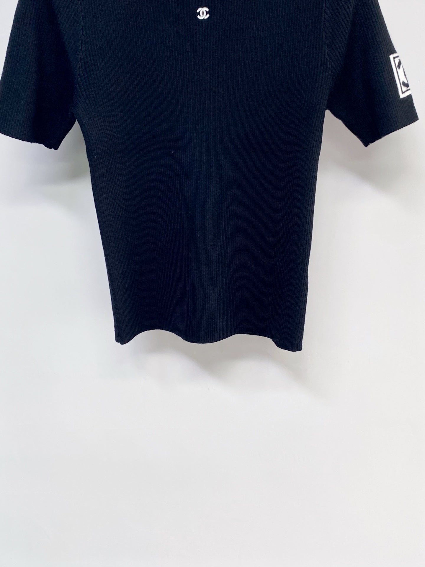 Chanel 2026 Short-Sleeve Shirt Black and White Wool 99210