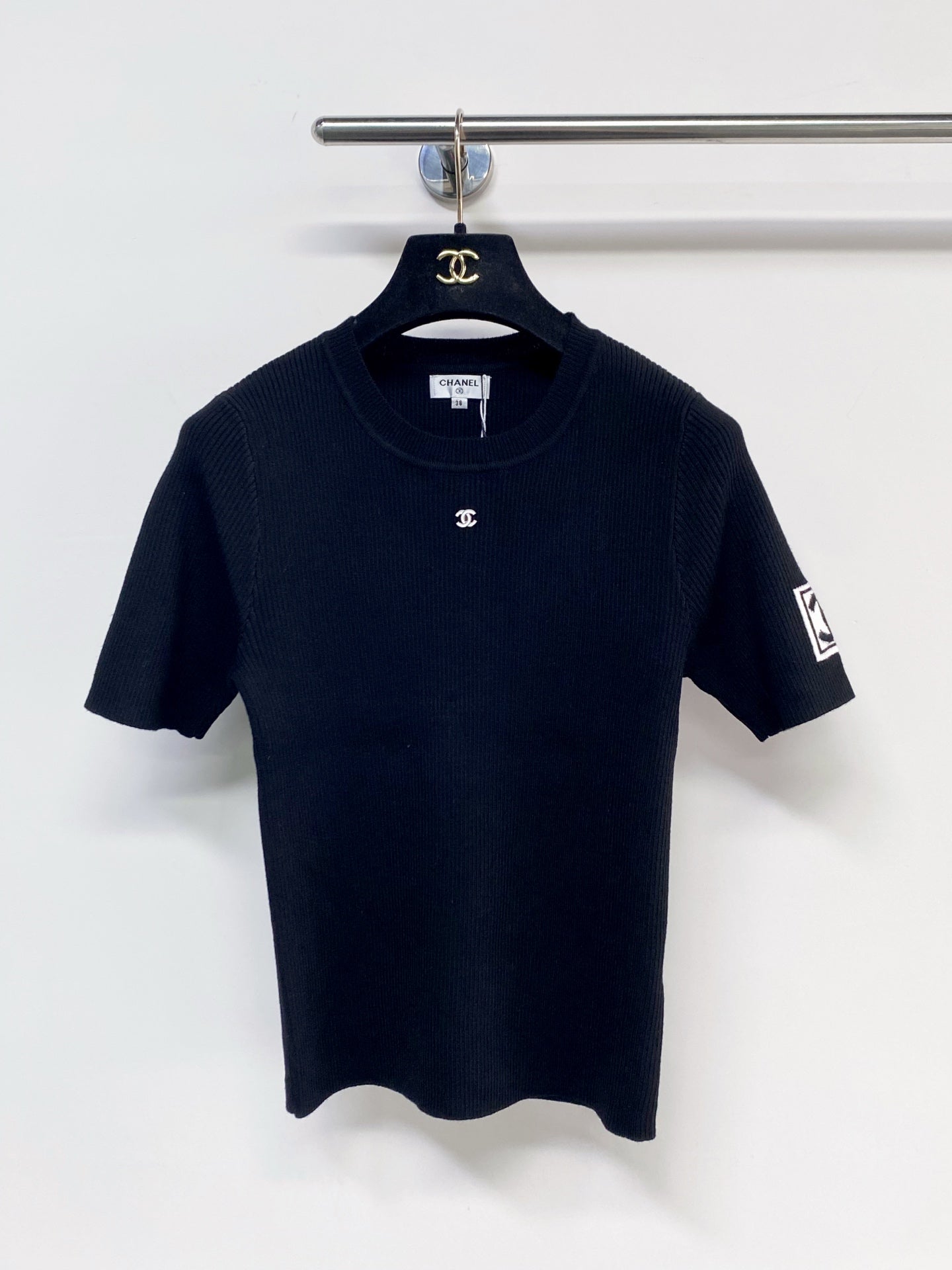 Chanel 2026 Short-Sleeve Shirt Black and White Wool 99210