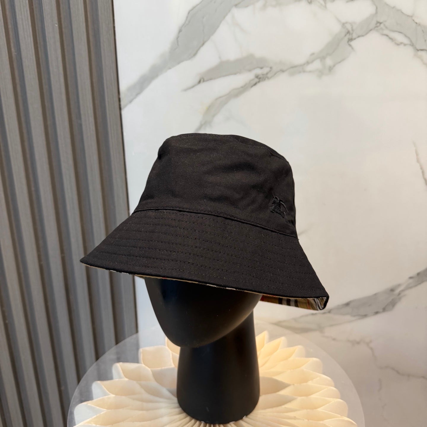 Burberry Bucket Hat 297684