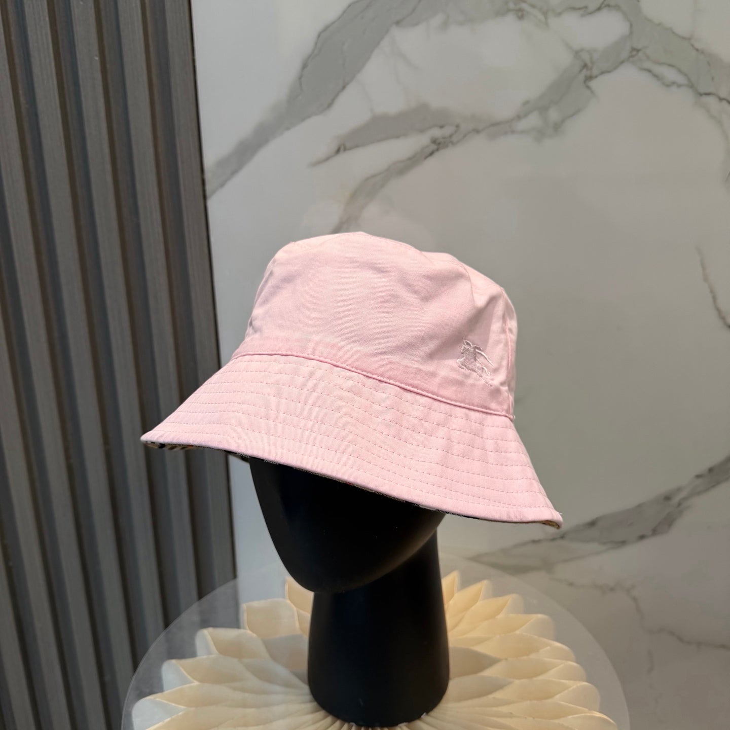 Burberry Bucket Hat 297684
