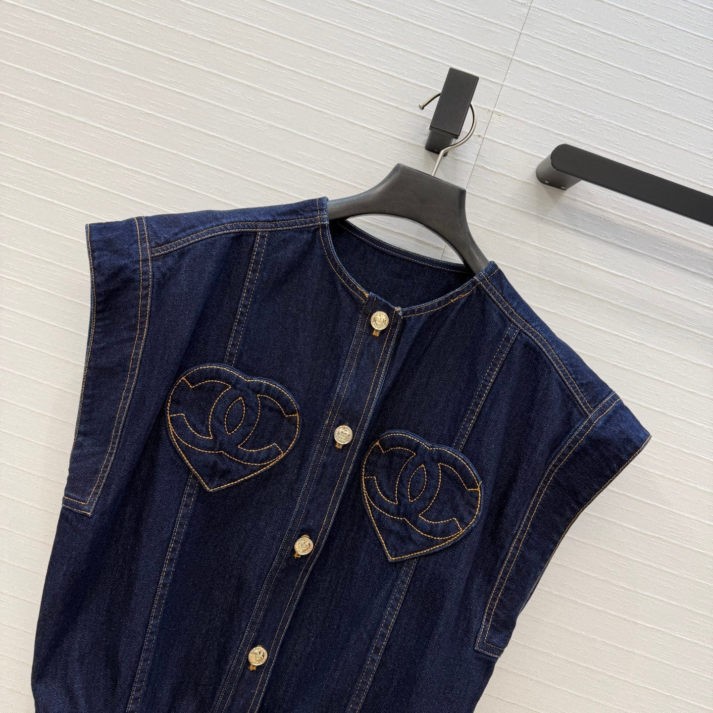 Chanel 2026 Elegant Heart-Shaped Double C Pocket Denim Set Blue Cotton 360881